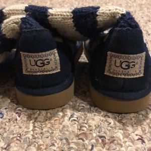 LIKE NEW Knit Uggs size 7